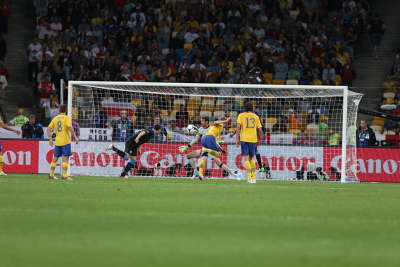 RoS7wcUiDDrNoewKgE8qexWG7BP_400.jpg image