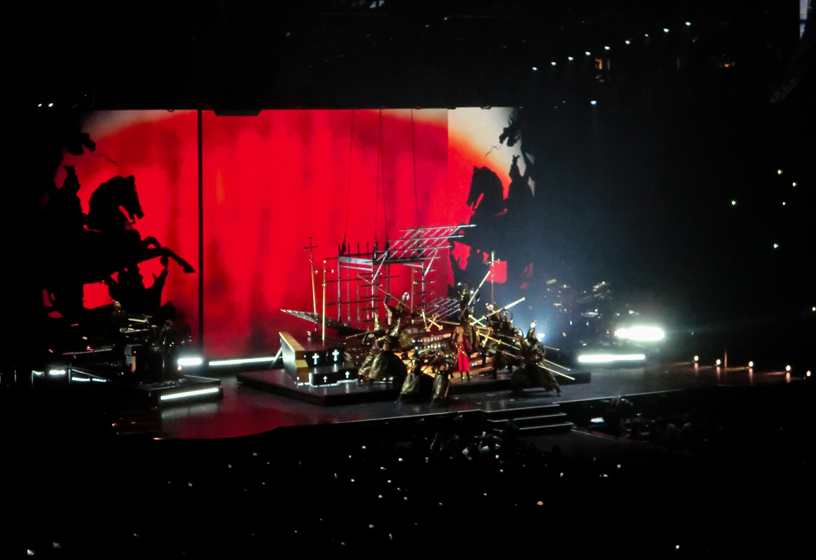 madonna-msg-2015_04