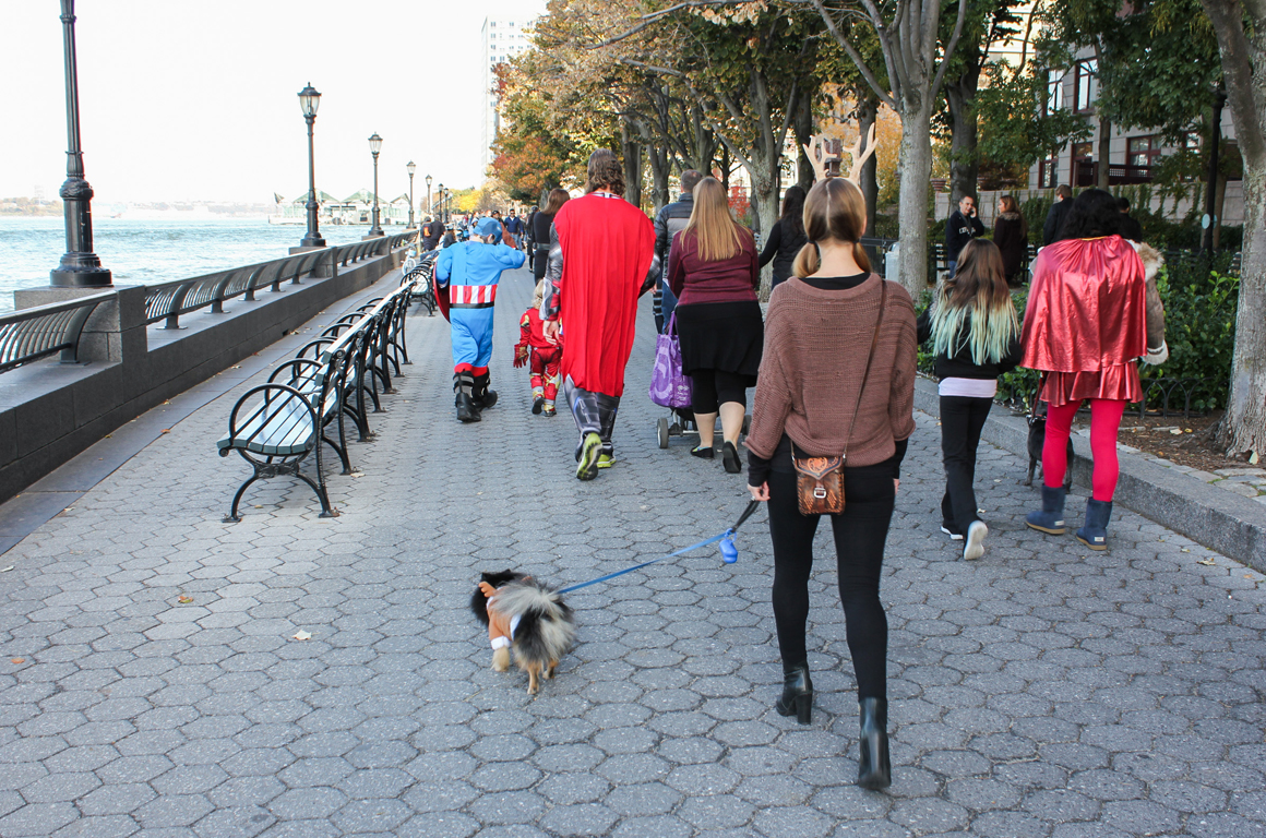 bpc-halloween-dogparade-02